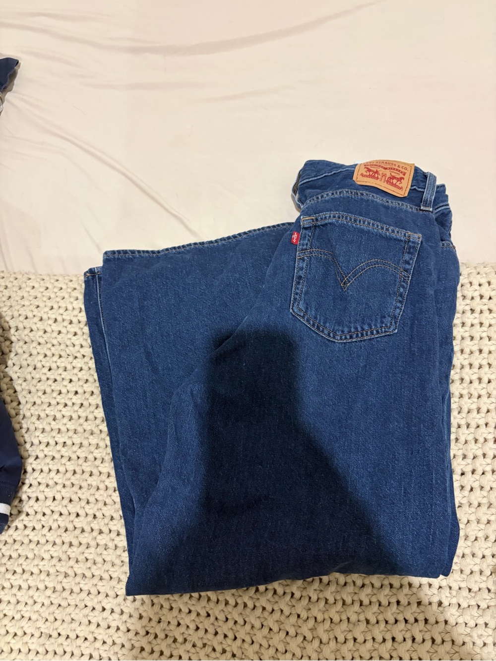 Levi's women’s wide leg ankle kiss goodbye Blue Denim Jeans